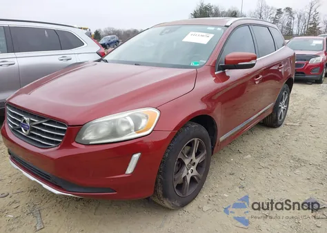 2015 Volvo Xc60 T6 z USA, uszkodzony, nr VIN YV4902RK6F2714488